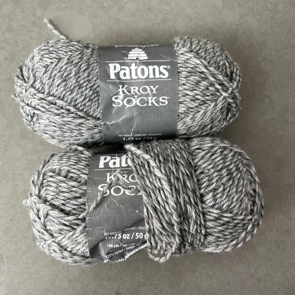 PATONS KROY SOCKS 2 skeins GREY MARL 75% wool 25% nylon New